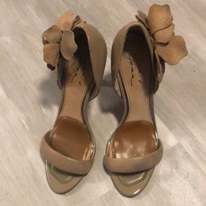 Bradgley Mischka 7 1/2 used heels